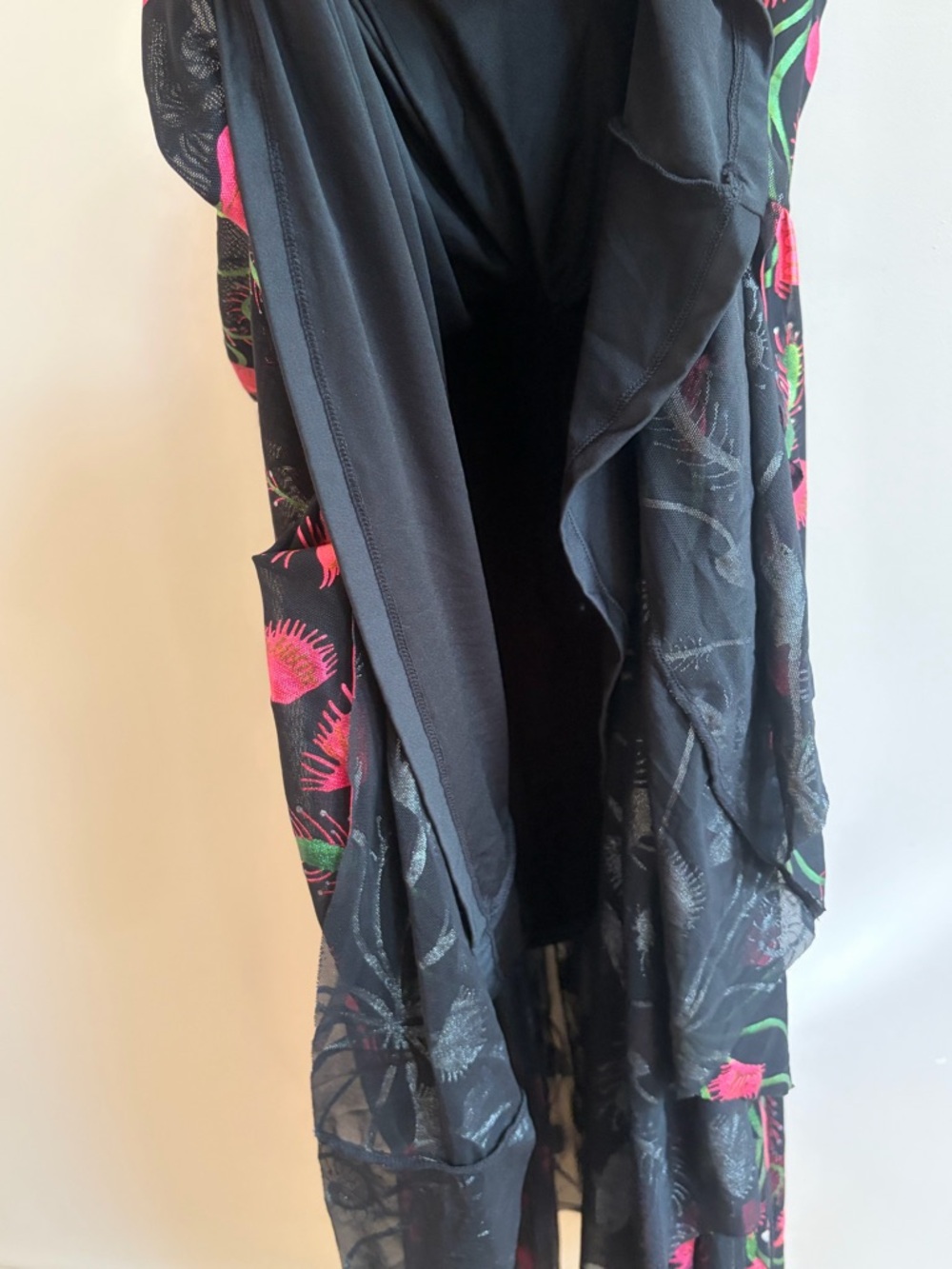 Blackmilk Venus Fly Trap I Eat Flies Floral Bug Midi Midaxi Metallic Mesh Dress - Picture 8 of 12